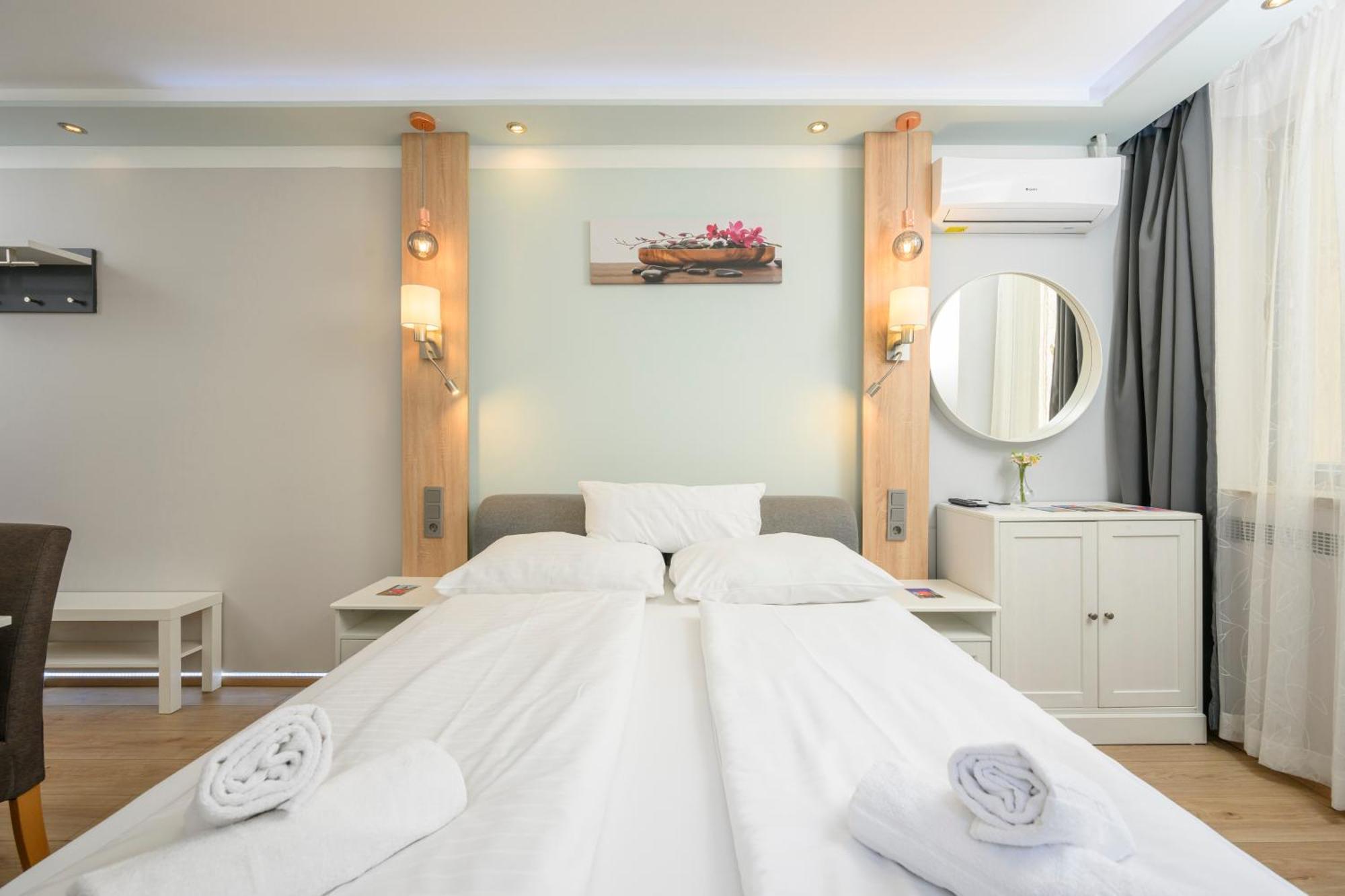 Palais Palffy 4* Viena